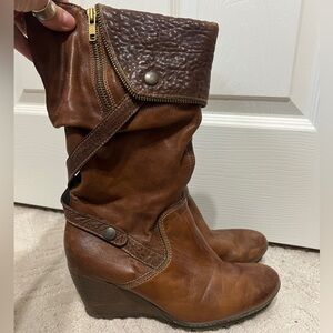 Leather Brown Boots!